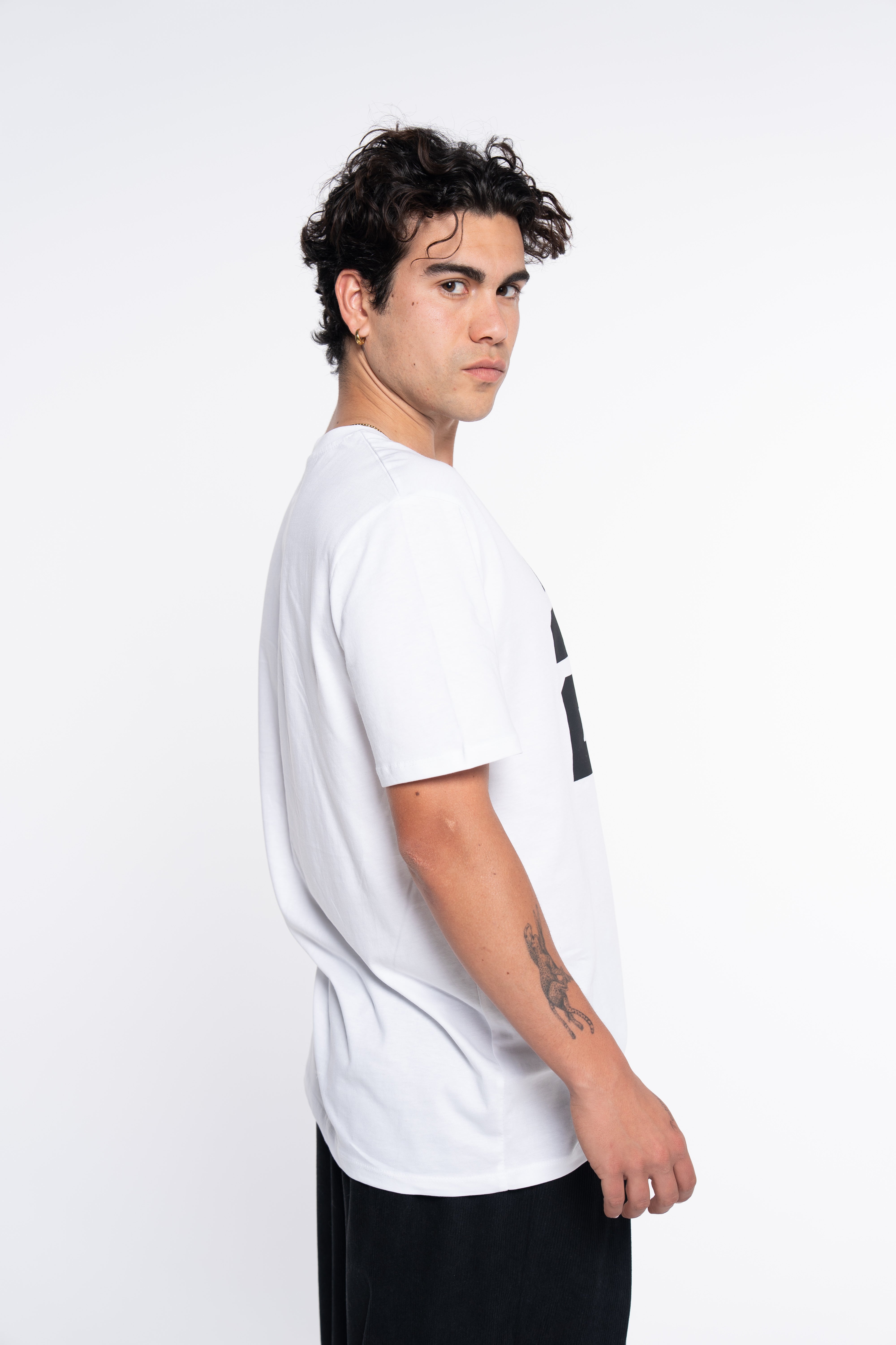 CAMISETA CLASSIC LOGO BLANCO