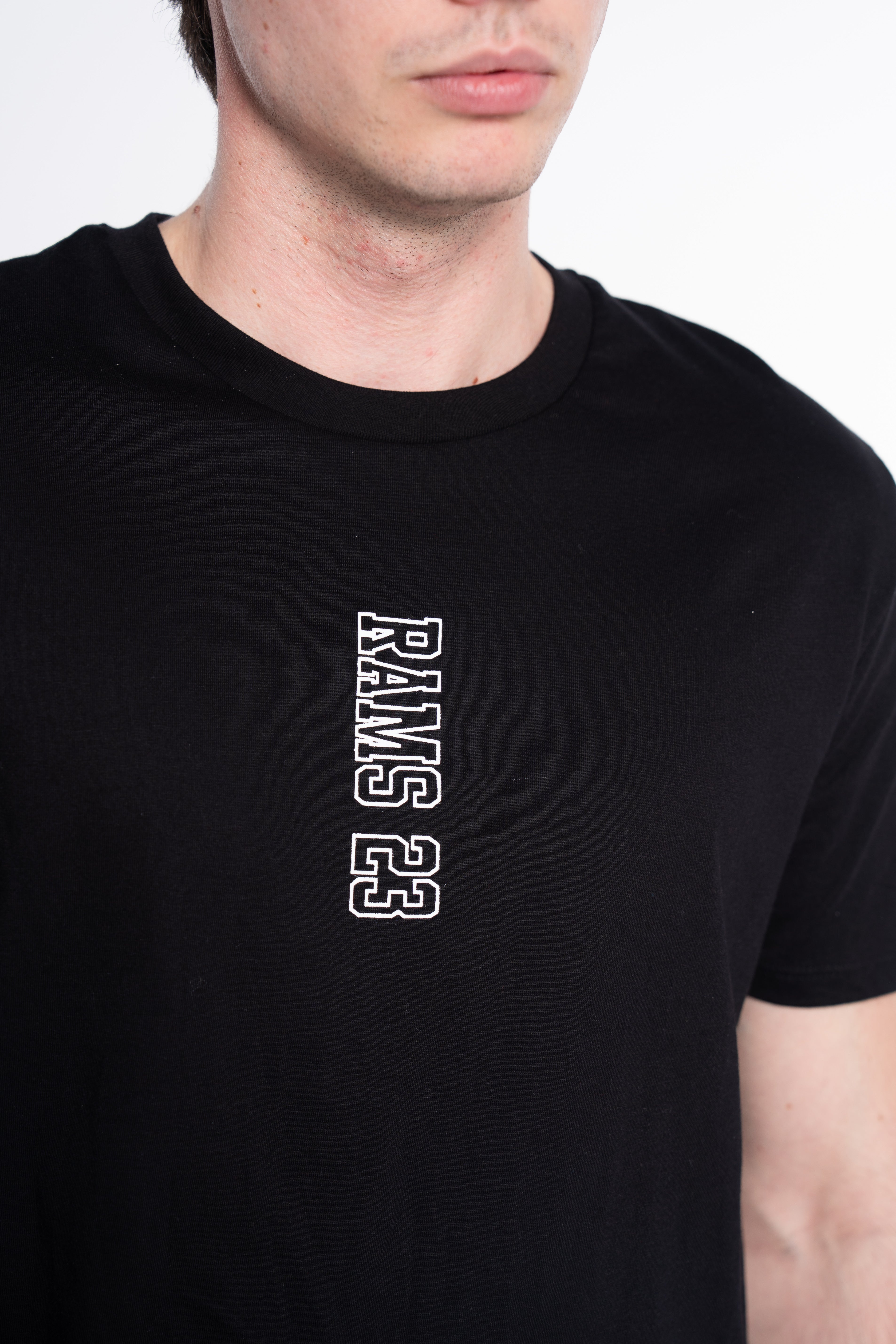 CAMISETA VERTICAL NEGRO