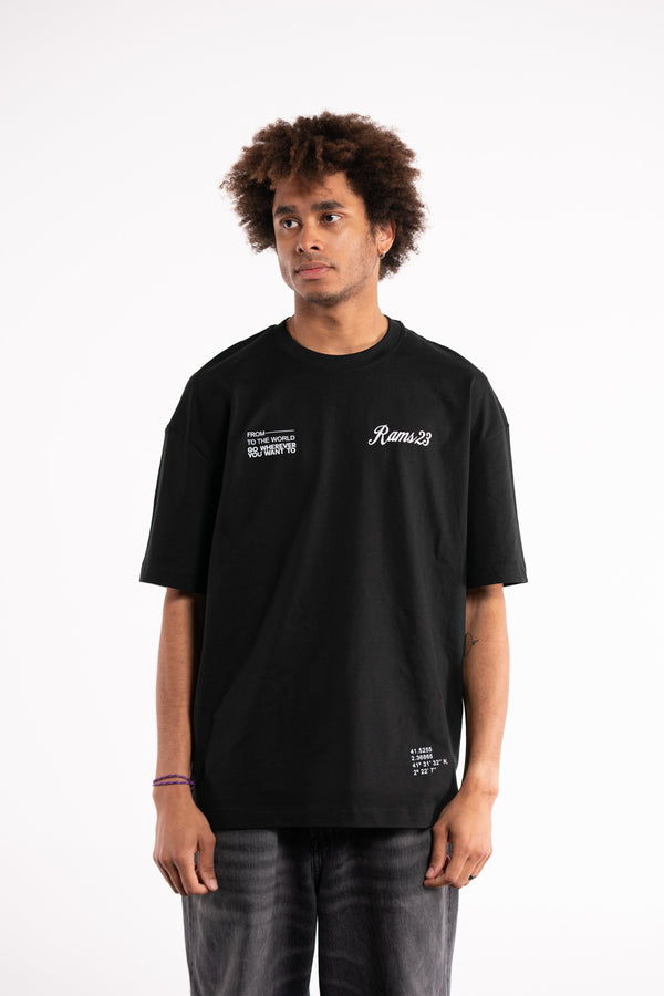 CAMISETA OVERSIZE TO THE WORLD Negro