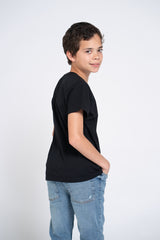 Camiseta Kid Negra Estampado Classic