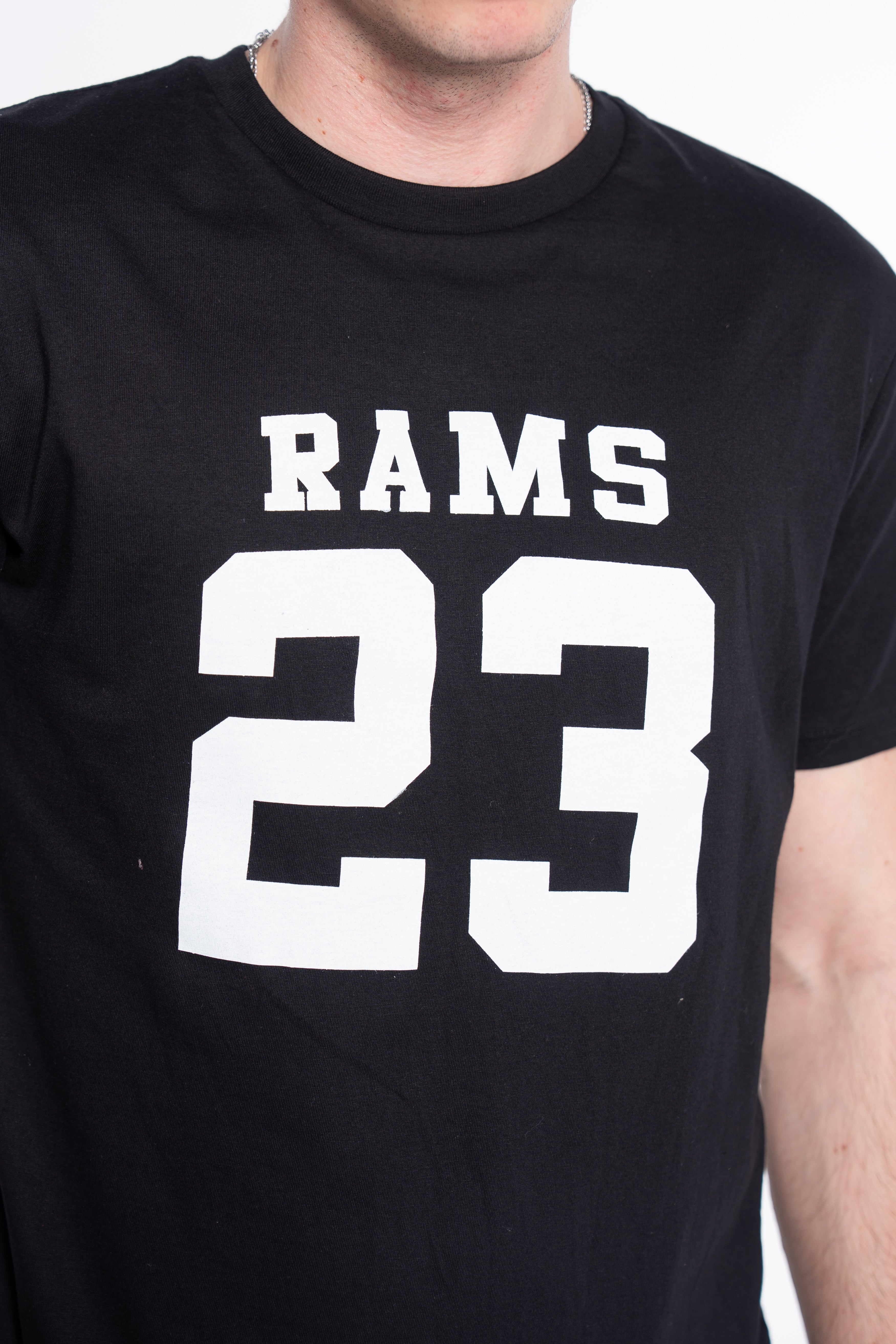 CAMISETA CLASSIC LOGO NEGRO