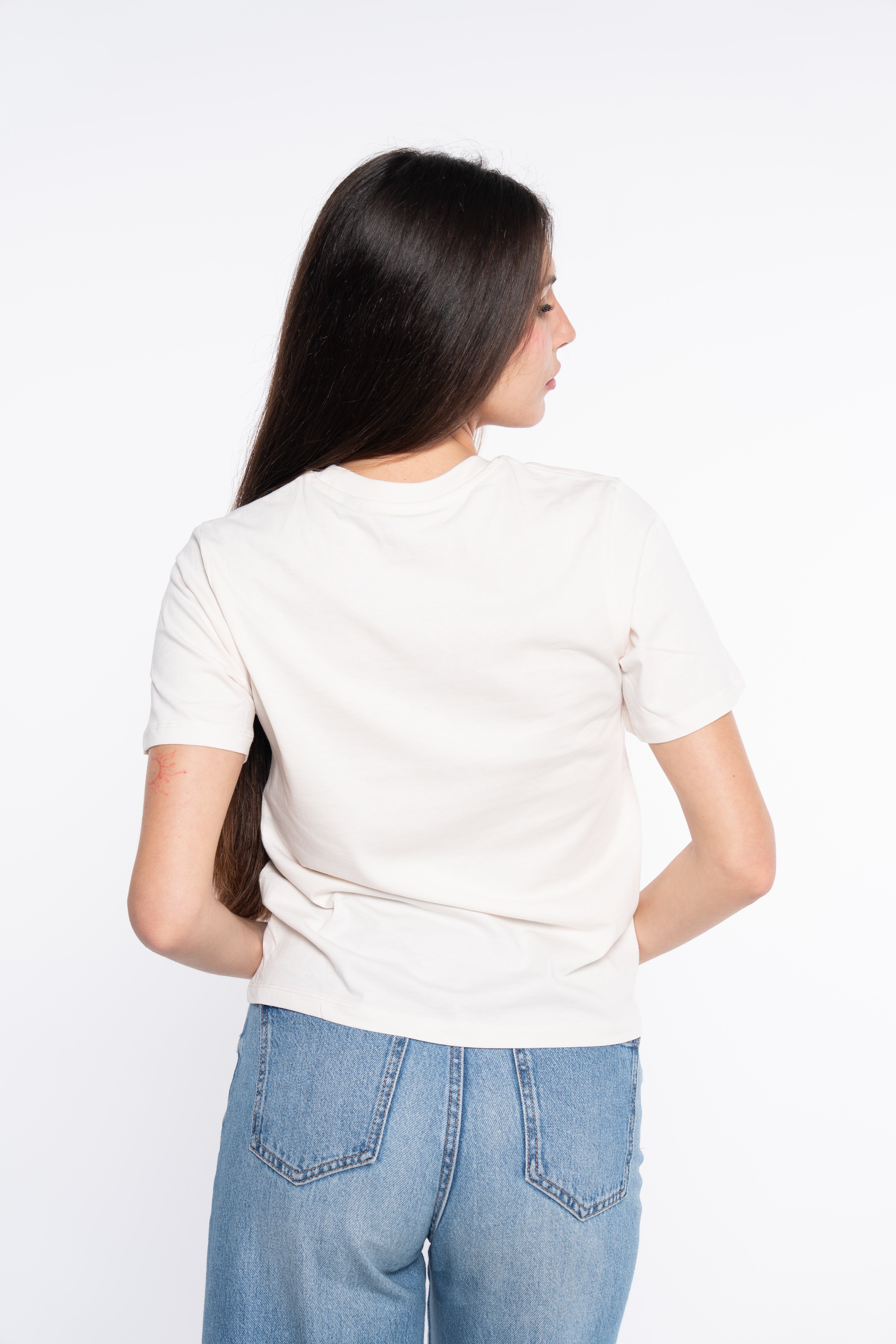 CAMISETA CLASSIC LOGO BLANCO ROTO