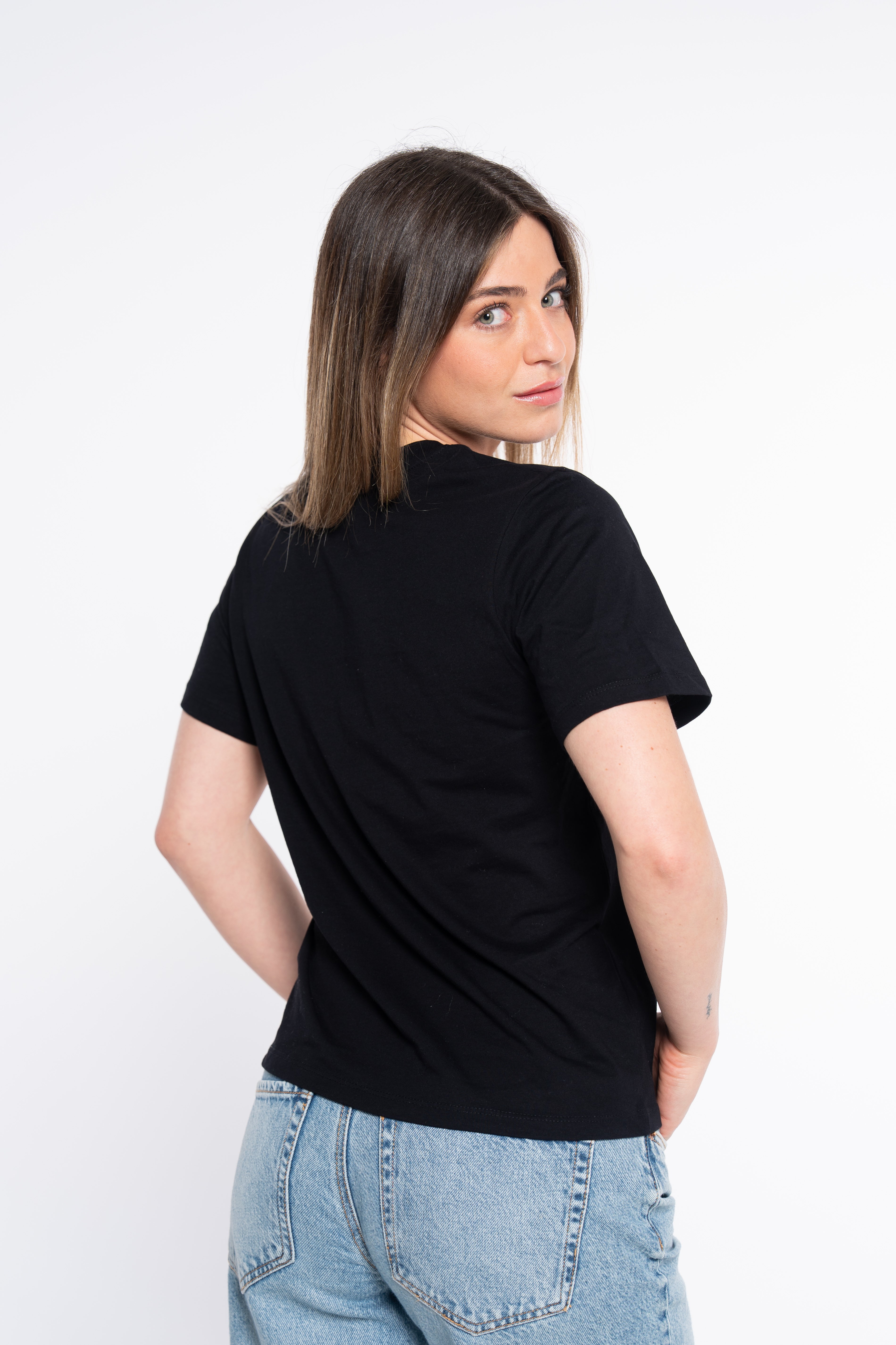 CAMISETA CLASSIC UNIVERSITY NEGRO