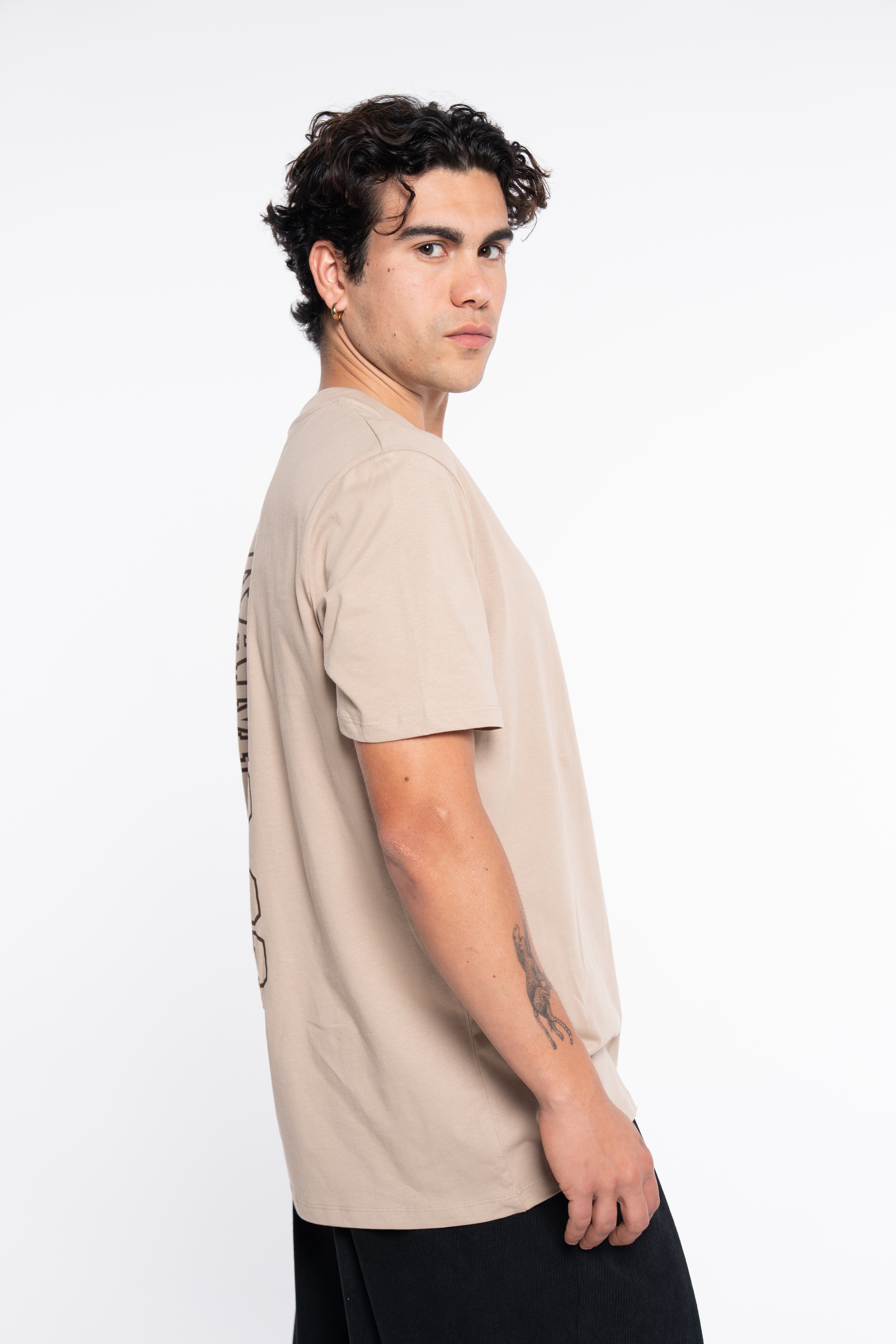 CAMISETA VERTICAL CREMA