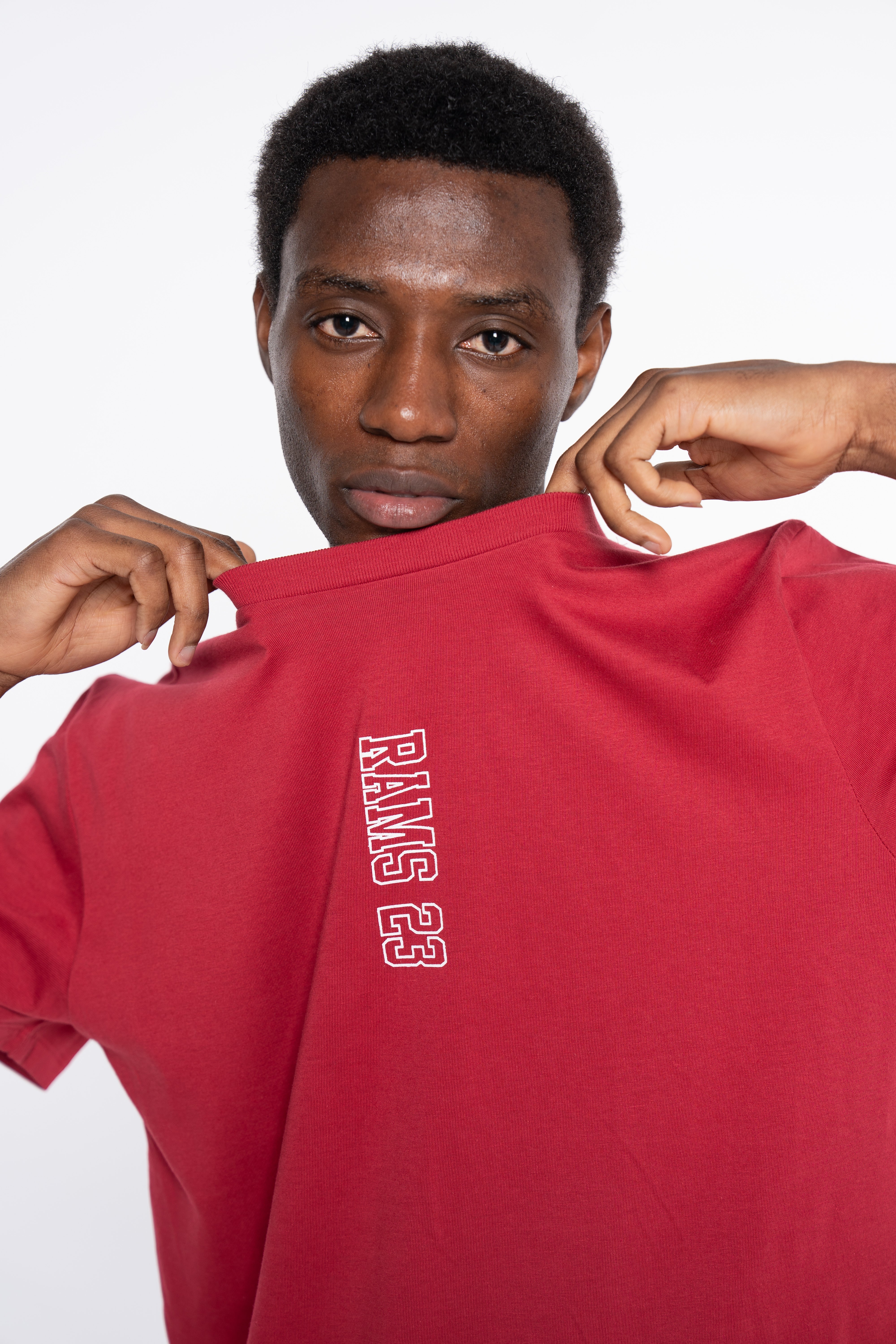CAMISETA VERTICAL GRANATE