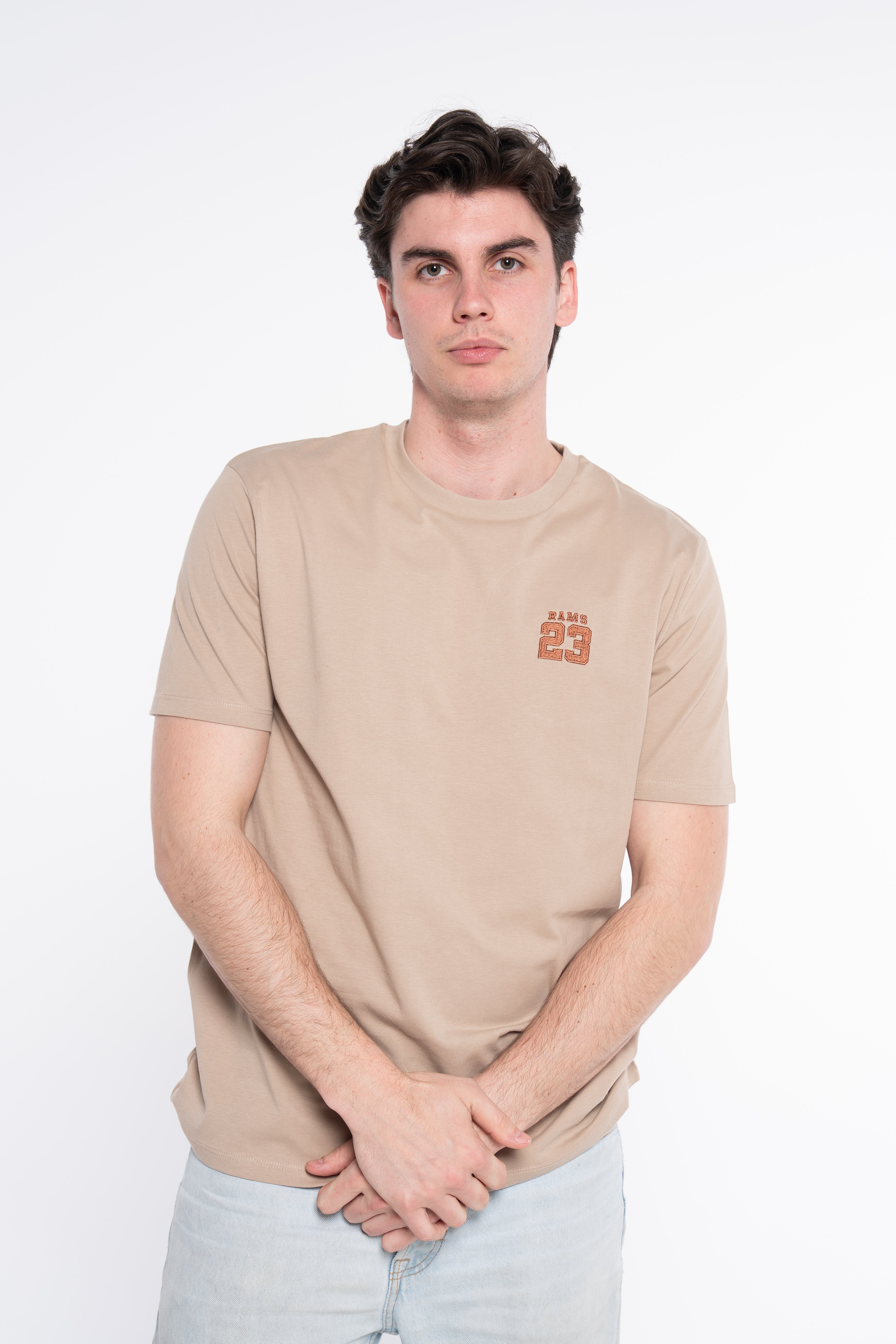 Camisetas RAMS23 CAMISETA CLASSSIC LOGO BORDADO MARRON – MARRON