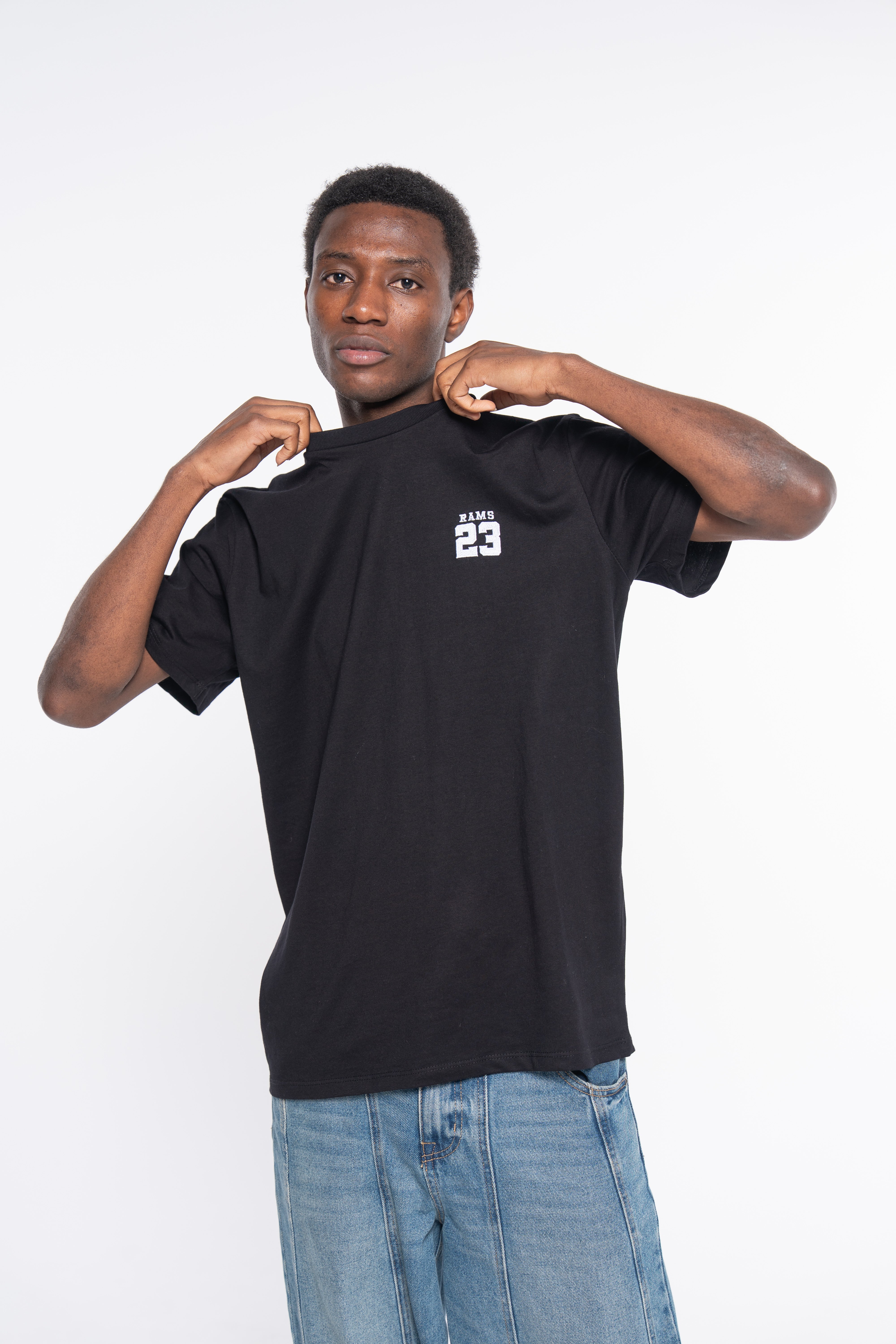 CAMISETA CLASSSIC LOGO BORDADO AZUL MARINO